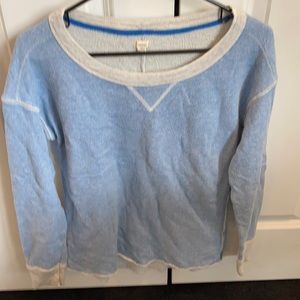 Women’s sweatshirt